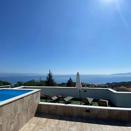 Mara Opatija With Rooftop Swimming Pool Apartman *