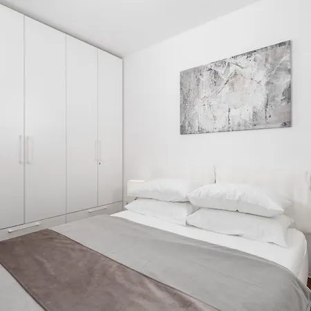 Apartman Mara Opatija With Rooftop Swimming Pool Ičići